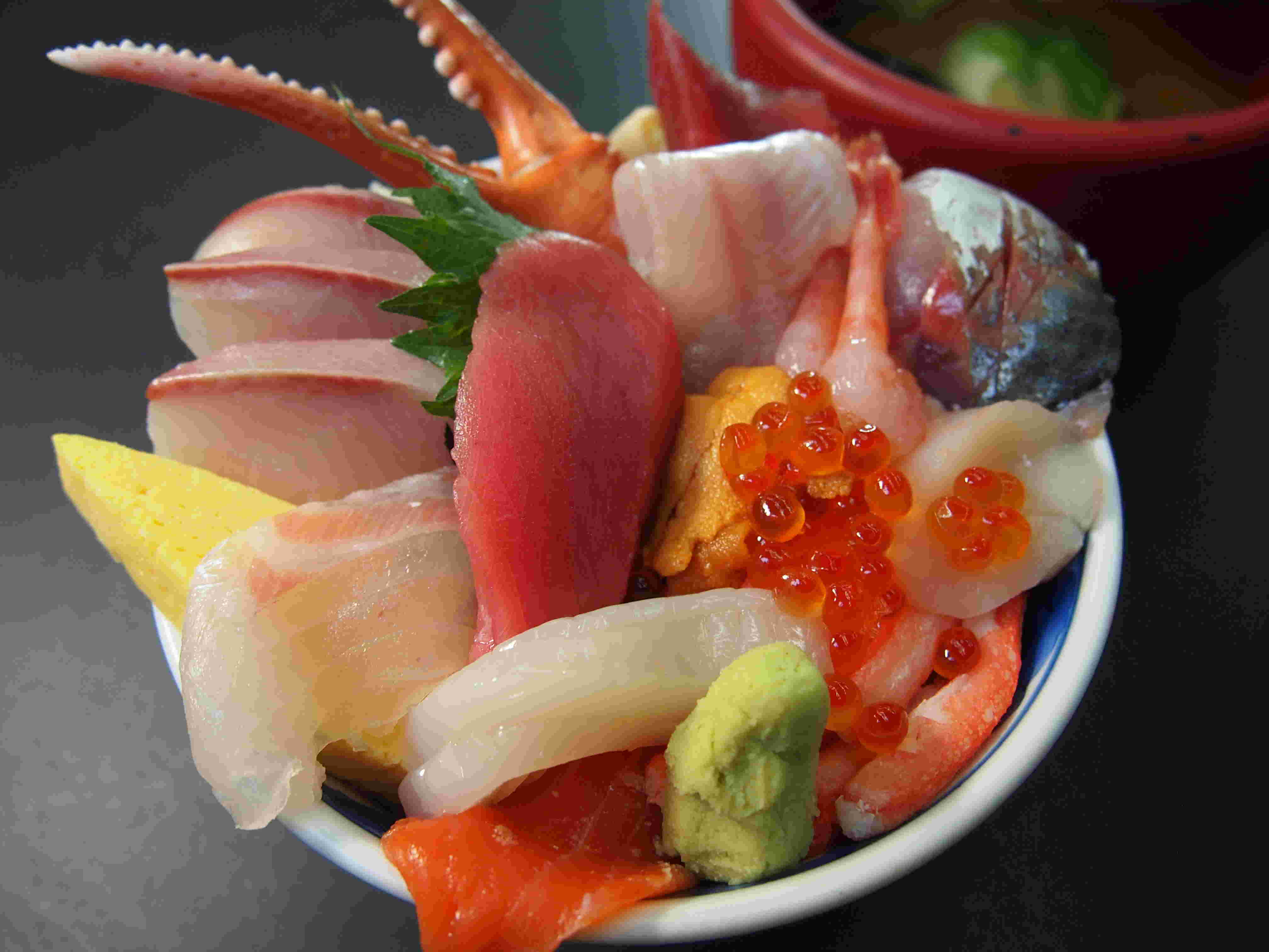 スペシャル海鮮丼もあり