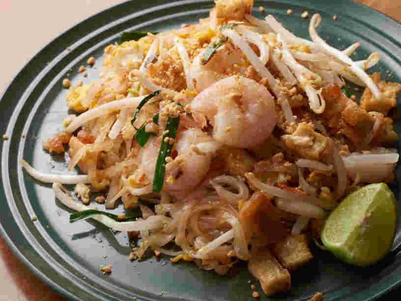 タイ料理パッタイの画像