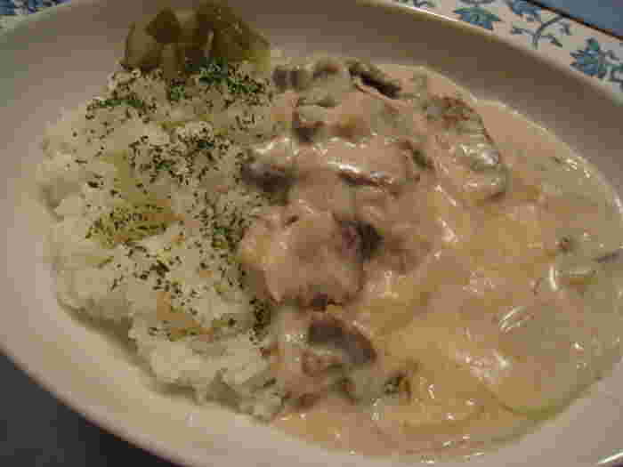 サワークリーム入りビーフストロガノフ
