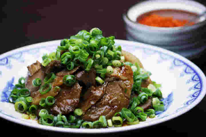 煮こみ焼豚皿（にこみやきぶたざら）