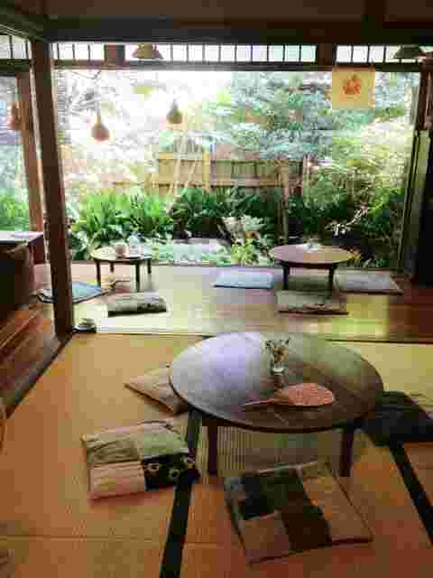 一花屋店内