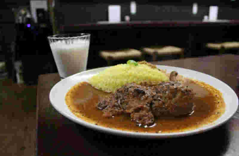 タリカロのやわらかいチキンカレー