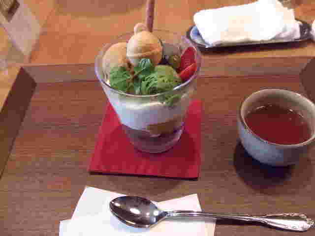 鈴懸パフェ