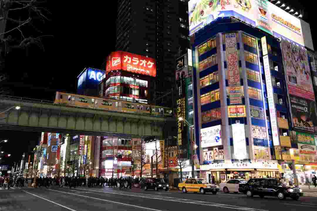夜の秋葉原