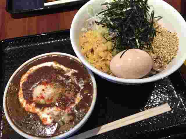 気になるメニューの黒カレー肉そば
