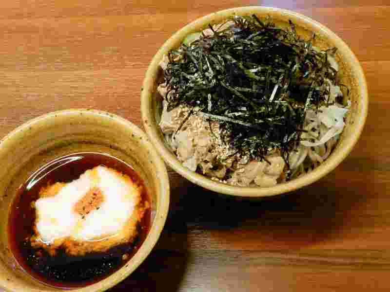 マイルドなとろろ肉そば