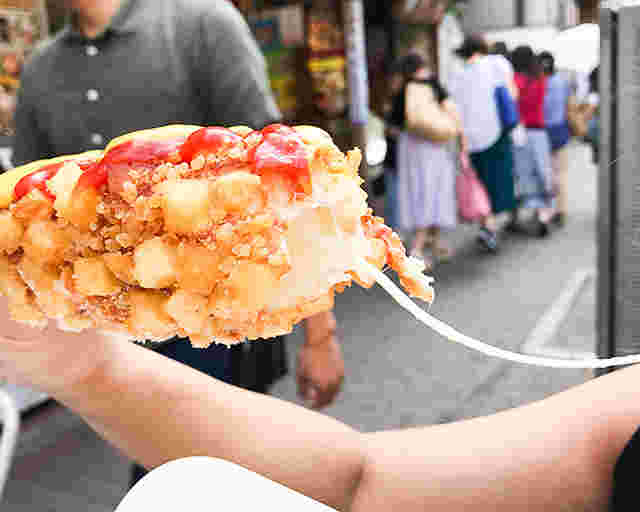 チーズがとろけるアリランホットドッグ