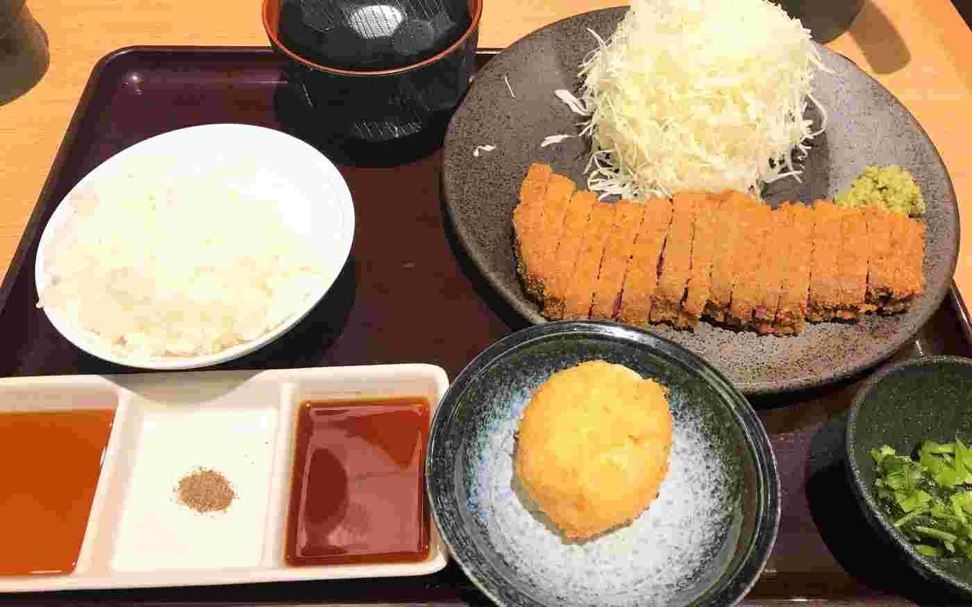 京都勝牛の牛ロースカツ膳