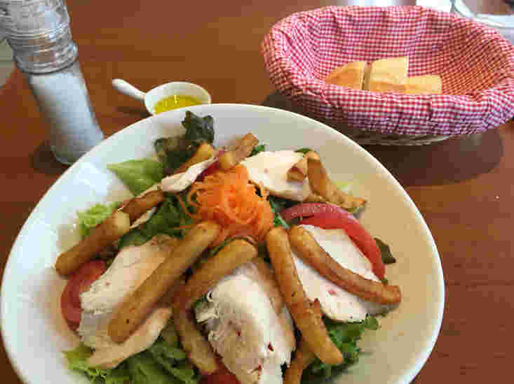 シェ・アンドレ・ドゥ・サクレクールのサラダランチ