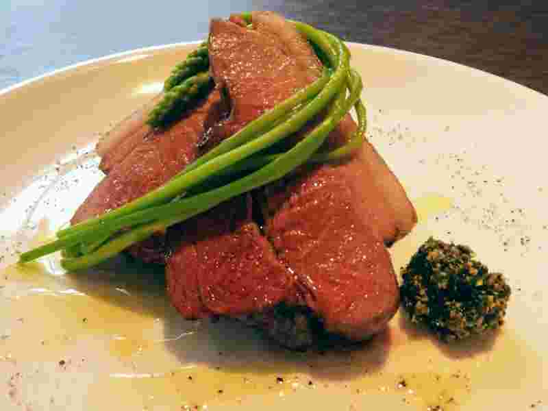 オステリア アウストロの肉料理