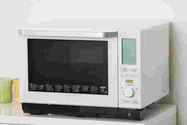 自宅のオーブン付き電子レンジ