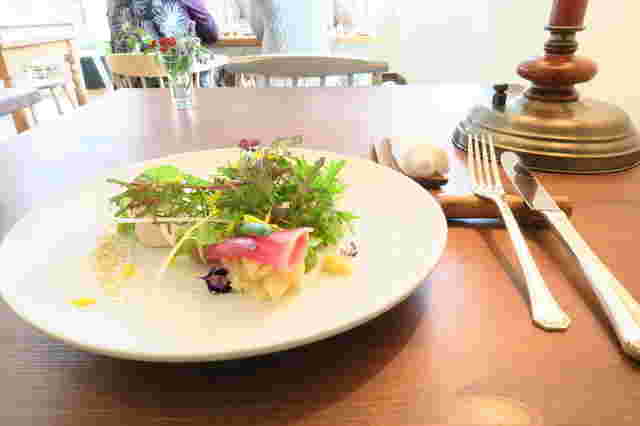 MoliereCafe降っても晴れてものおしゃれなフレンチ料理