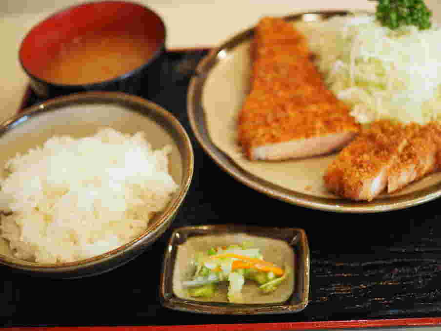 とんかつ定食
