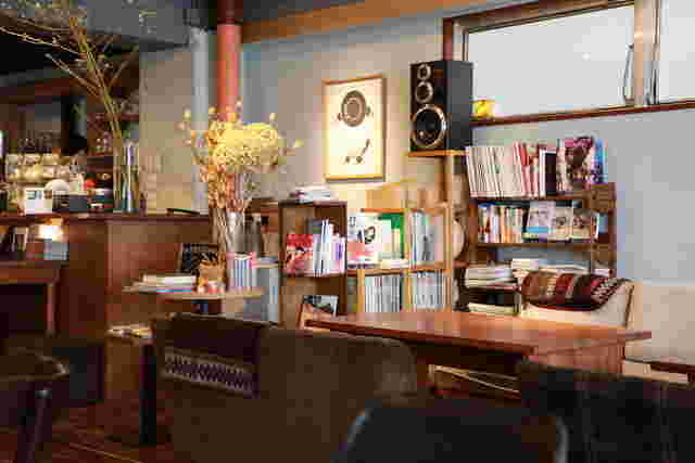 ワールドブックカフェの店内