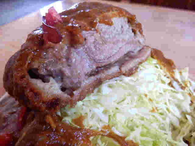 萬来の名物デカ盛りカレー