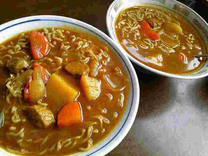 70年の歴史がある「三条カレーラーメン」