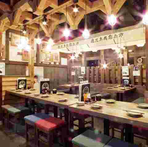 塚田農場の店内