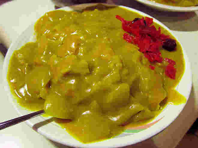 新潟名物のバスセンターのカレー