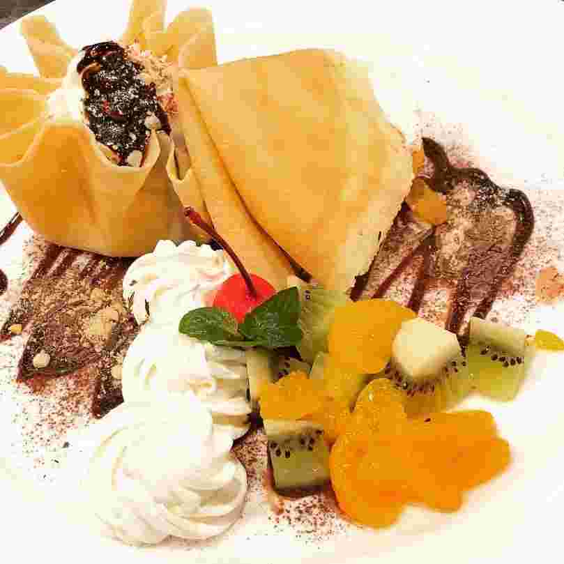 珈琲貴族エジンバラのチョコクレープ