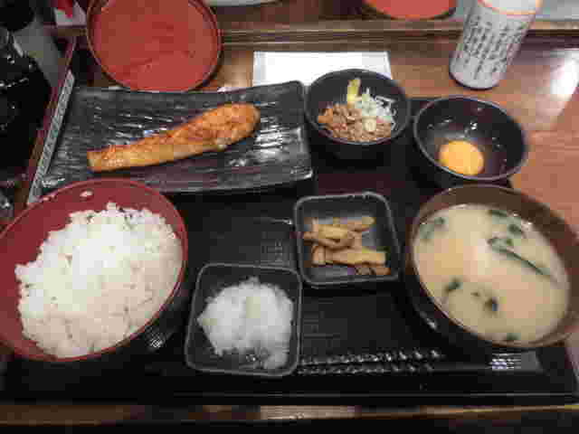 しんぱち食堂 