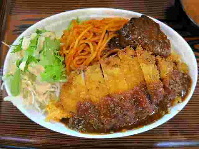 ゴリラ食堂のトルコライス