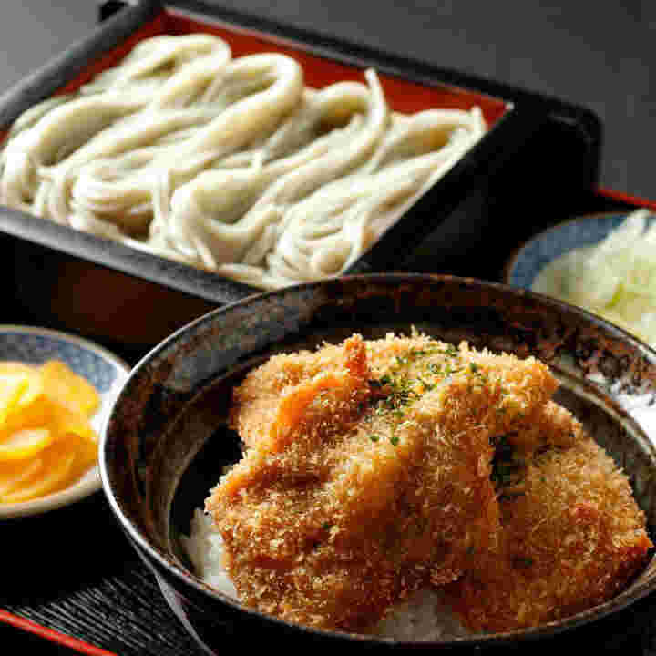 へぎそばとタレカツセット