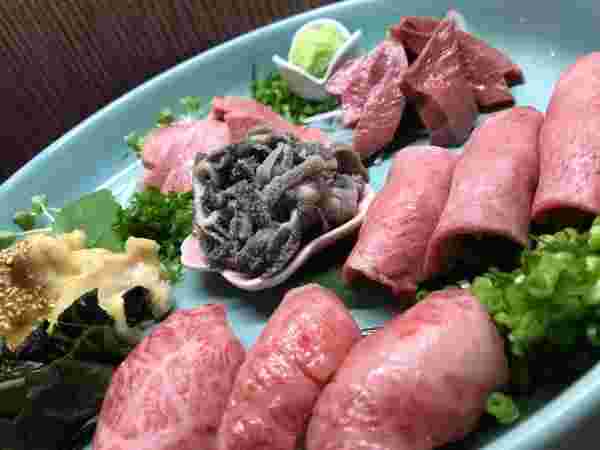 つややかな肉
