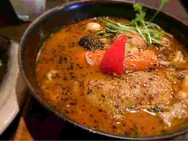 スープカレーGARAKUのチキンスープカレー