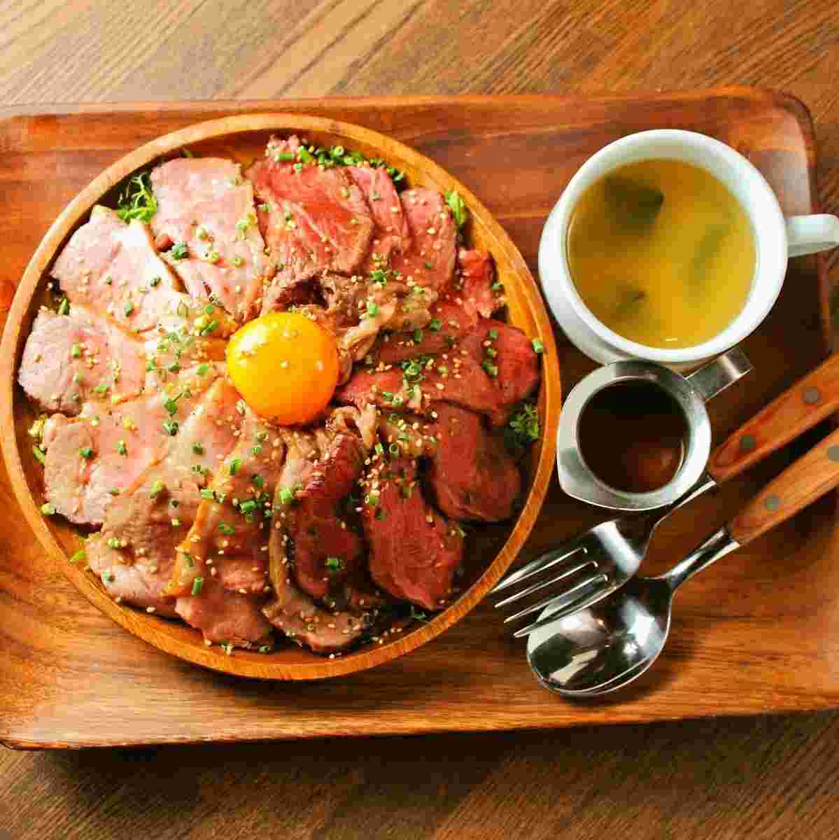 SAPPOR　BONEのローストビーフ丼