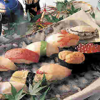 すし屋のさい藤のおきまり握りランチ