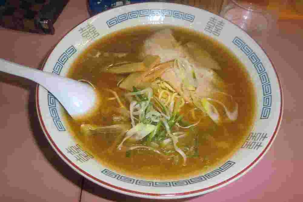 特一富屋の旭川系しょうゆラーメン