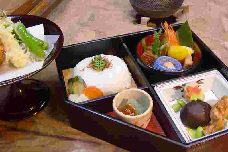 はり新の料理