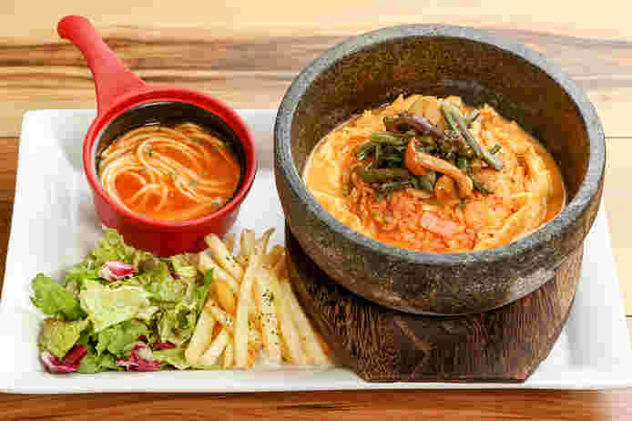 石焼オムライス