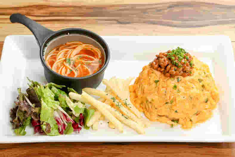 納豆オムライス