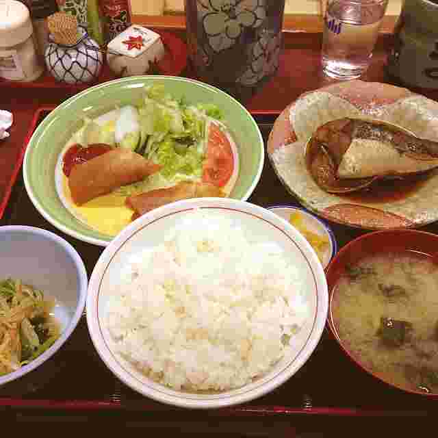 安くて品数豊富なランチメニュー