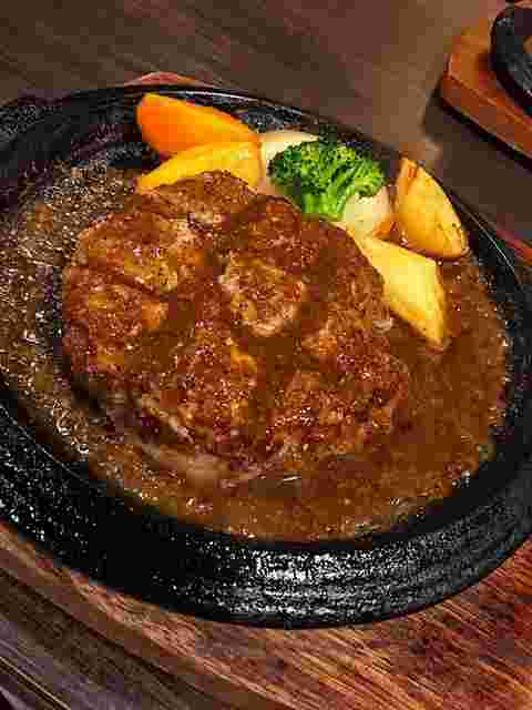 札幌牛亭の柔らかハンバーグ