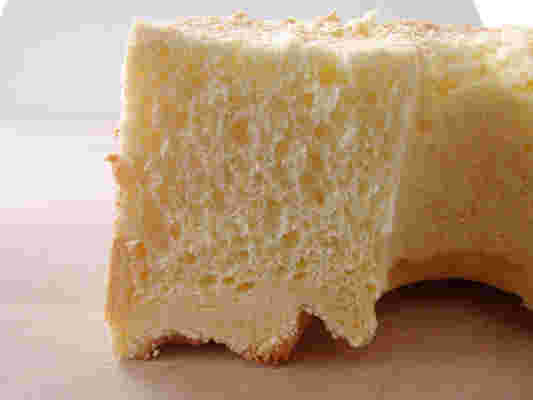 失敗したシフォンケーキ