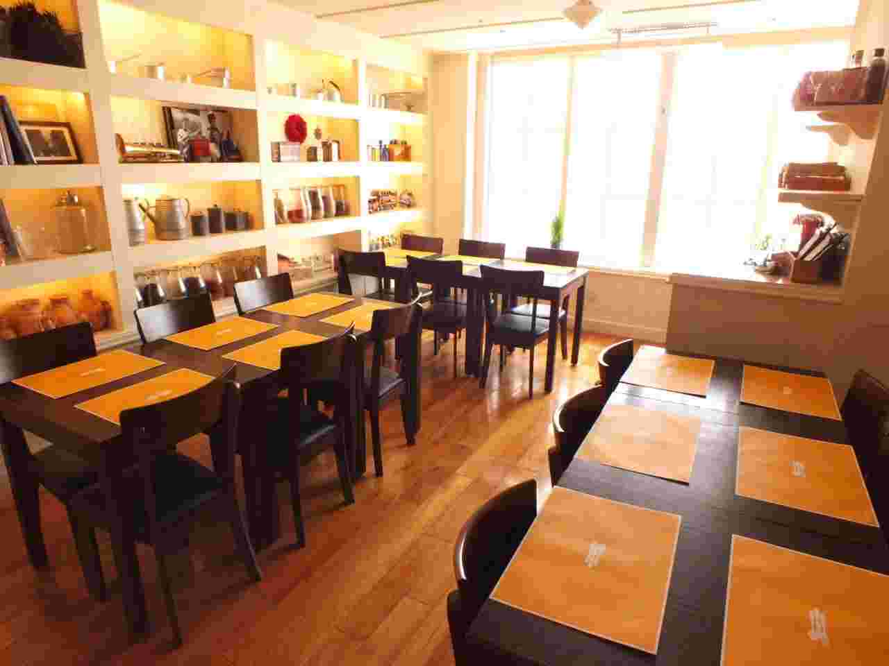 カフェ