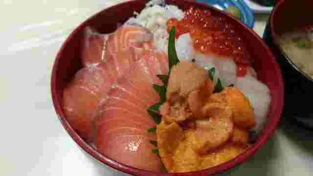 海鮮丼