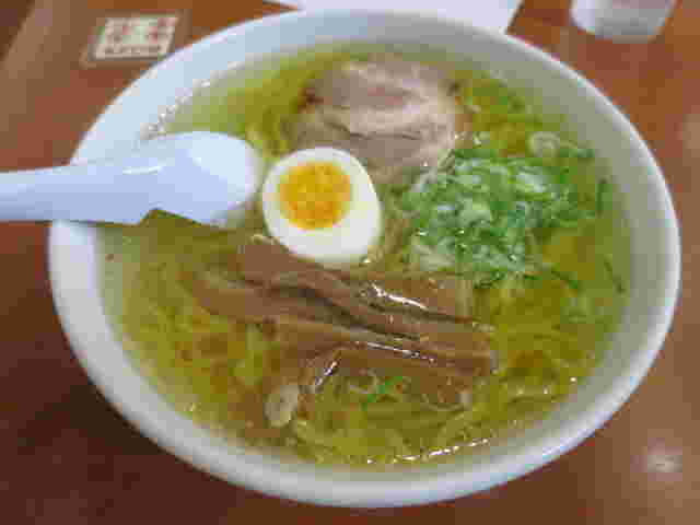 三代目 月見軒 札幌駅北口店のラーメン