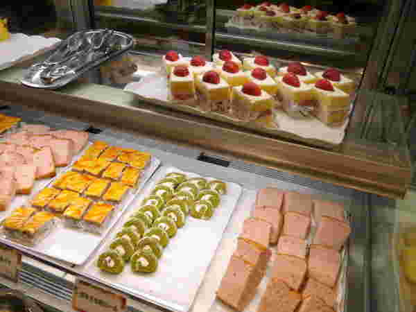 タカノフルーツバーのケーキ