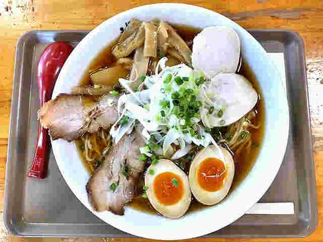 にぼしまじんのまじんしょう油ラーメン