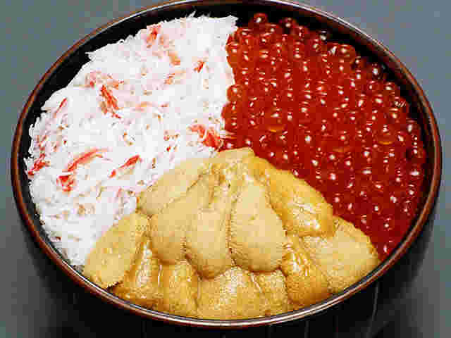 三色丼
