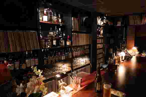 BAR81