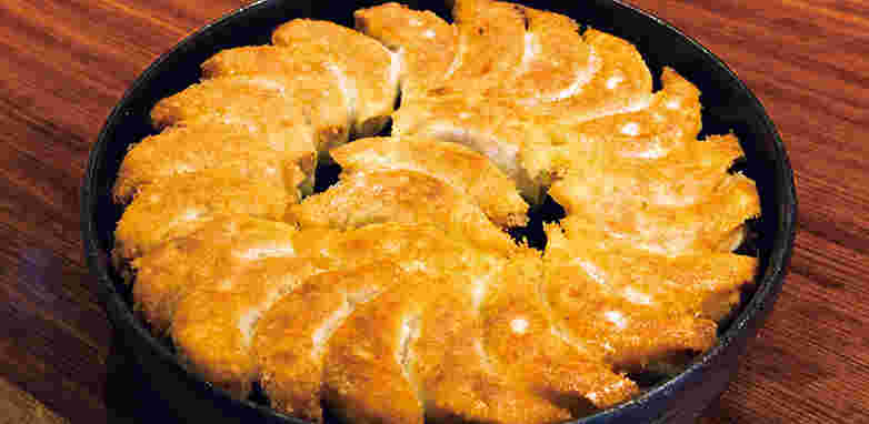 鉄鍋餃子