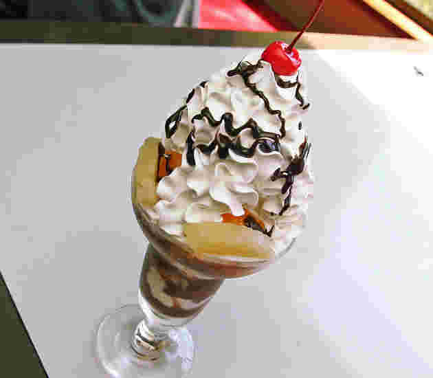 コーヒールームきくちのパフェ