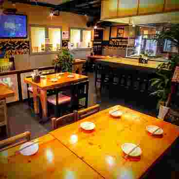 お洒落で落ち着いた店内