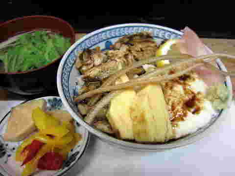 穴穴穴穴穴子丼