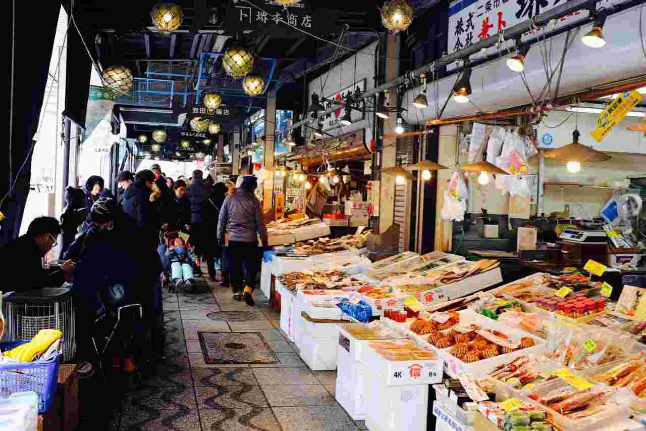 二条市場の通りの様子