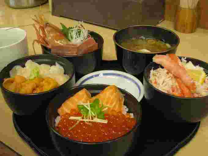 どんぶり茶屋の海鮮丼